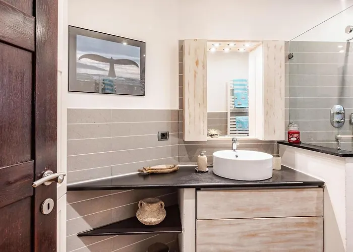 Sea & Soul Genova, 120 M2, Centro Citta, Parcheggio Gratuito Nella Blu Area * Janov